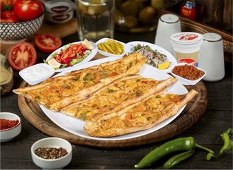 Tavuklu Kaşarlı Pide Menü (1,5) görseli