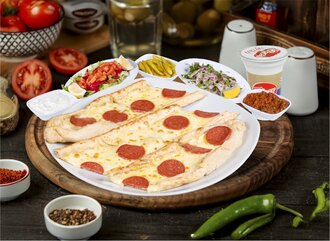 Kaşarlı Sucuklu Pide Menü görseli