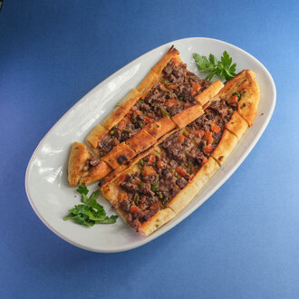 Kuşbaşılı Pide görseli