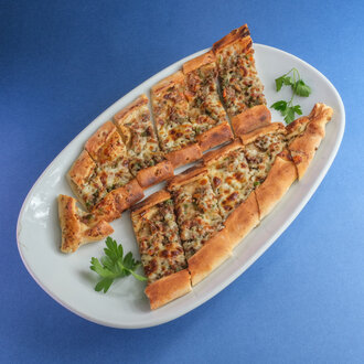 Kıymalı Kaşarlı Pide görseli