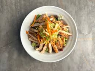 Tavuklu Salata görseli