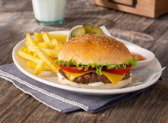 Cheeseburger görseli