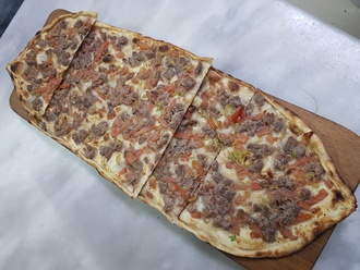 Kuşbaşılı Pide görseli