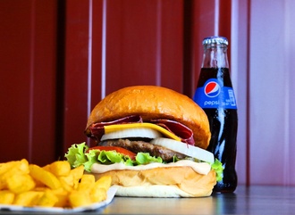 Cheese Bacon Burger Menü görseli