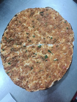 Lahmacun görseli