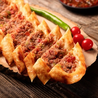 Kuşbaşılı Pide (Açık) görseli