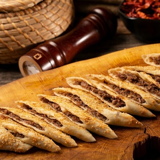 Kavurmalı Pide (Kapalı) görseli