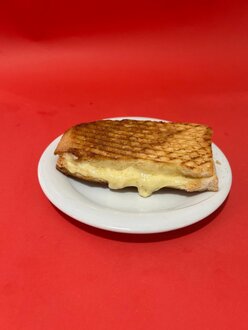 Çift Kaşarlı Tost görseli