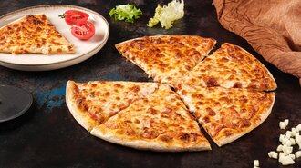 Margherita Pizza (Orta) görseli