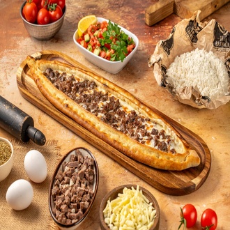 Kavurmalı Pide görseli