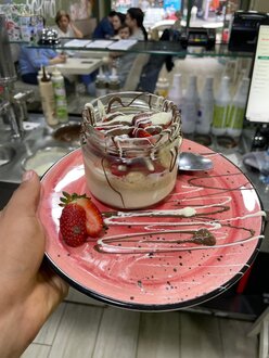 Çilekli & Oreolu Mag görseli