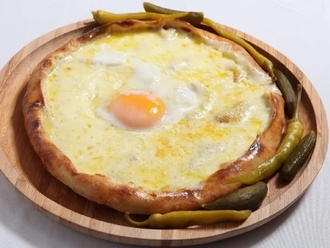 Patatesli Kaşarlı Yuvarlak Pide görseli