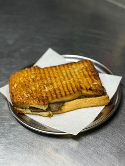 Kavurmalı Tost görseli