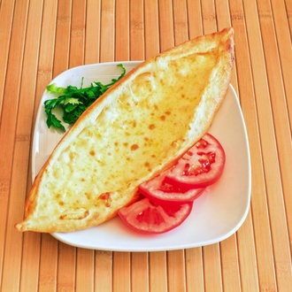 Tavuklu Kaşarlı Pide görseli
