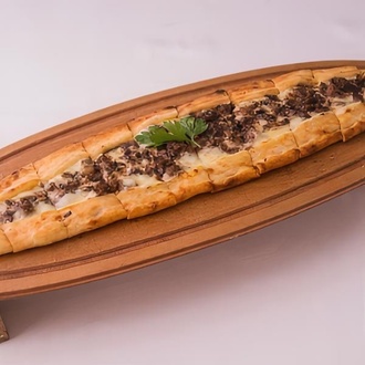 Kavurmalı Kaşarlı Pide görseli