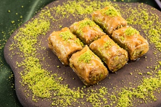 Fıstıklı Özel Baklava (500 Gr.) görseli