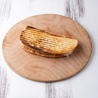 Kavurmalı Kaşarlı Tost görseli