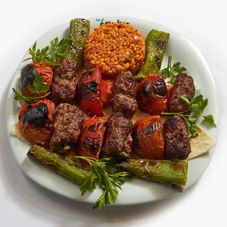 Domatesli Kebap görseli