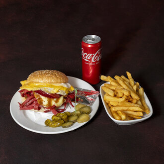 Yumurtalı Karışık Sandviç Menü görseli