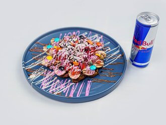Tek Kişilik Waffle & Red Bull Menü görseli