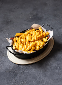 Cheddar Soslu Patates Kızartması görseli