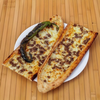 Kavurmalı Pide görseli