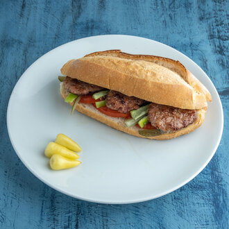 Yarım Ekmek Arası Akçaabat Köfte (120 Gr.) görseli