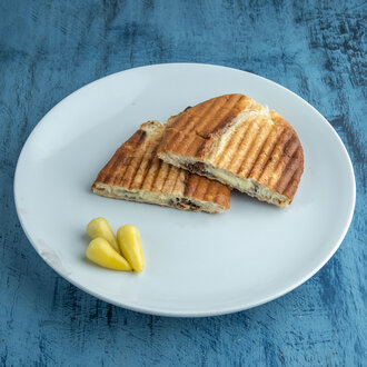 Kavurmalı Sandviç Tost görseli