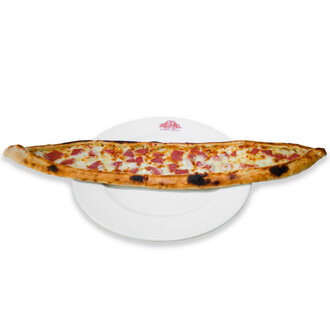 Kaşarlı Sucuklu Pide görseli
