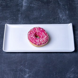 Çilekli Donut görseli