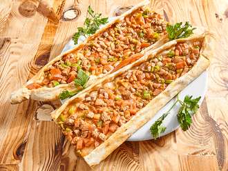 Kuşbaşılı Pide görseli