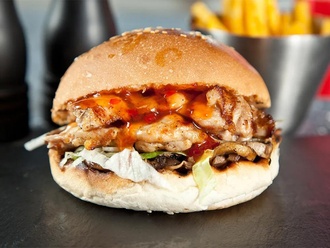 Chicken Chop Burger (130 g) görseli