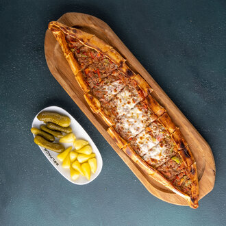 Kıymalı & Kaşarlı Pide görseli