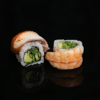 Rainbow Roll (8 Pcs.) görseli