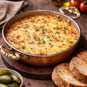Sahanda Tereyağlı Kaşarlı Yumurta görseli