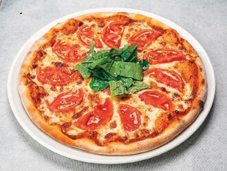 Margherita Pizza görseli