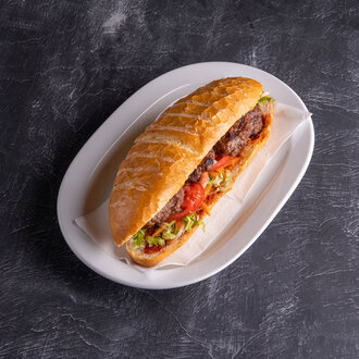 Ekmek Arası Köfte görseli