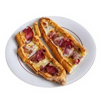 Pastırmalı Kaşarlı Mantarlı Pide görseli