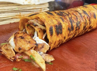 Fırında Kaşarlı Döner Dürüm görseli