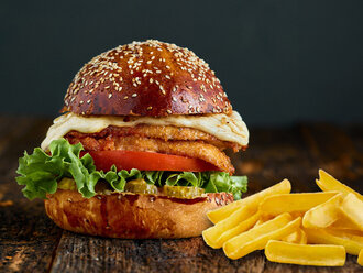 Tavuklu Mozzarella Burger görseli