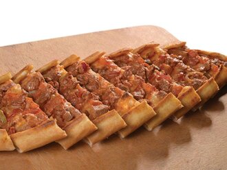 Kuşbaşılı Pide görseli