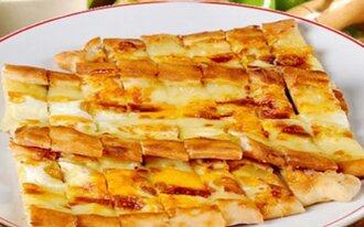 Kaşarlı Yumurtalı Pide görseli