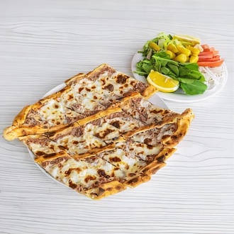 Kıymalı Kaşarlı Pide görseli