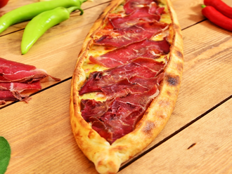 Pastırmalı Pide görseli