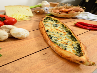 Ispanaklı Pide (Açık) görseli