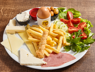 Değişik Kahvaltı Tabağı görseli