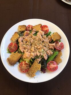 Ton Balıklı Mevsim Salata görseli