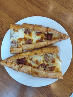 Sucuklu Kaşarlı Pide görseli