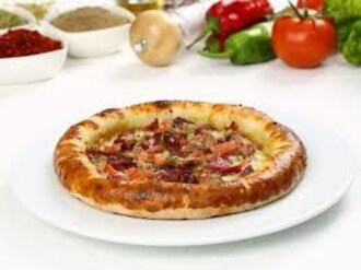 Kuşbaşılı Cantık Pide görseli