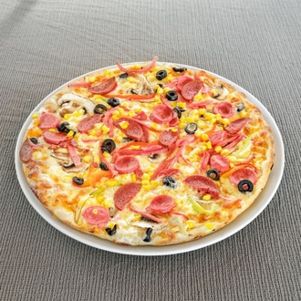 Karışık Pizza (Büyük) görseli